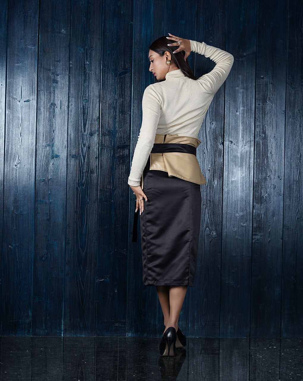 Timeless Skirt with Leatherette Waist